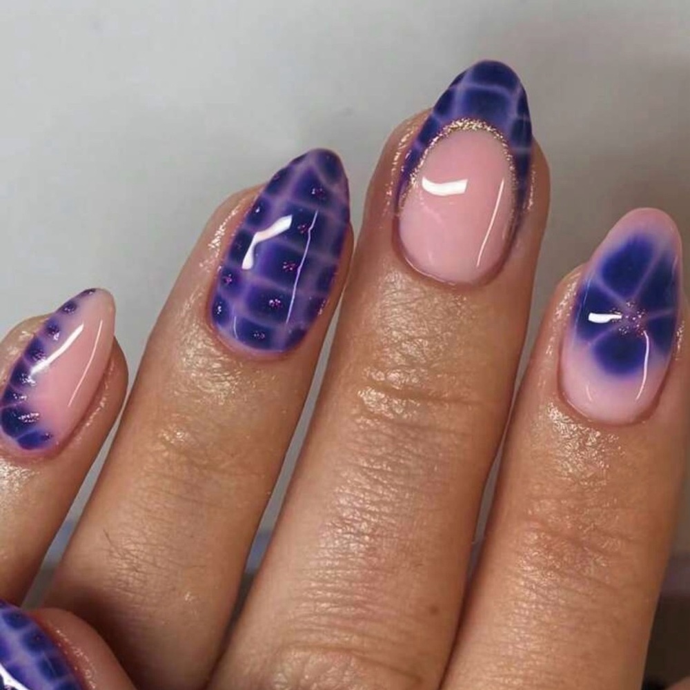 Pink and Purple Gradient Nail Art